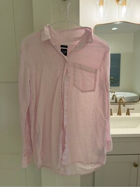 GAP Light Pink Long Sleeve Button-Down Shirt